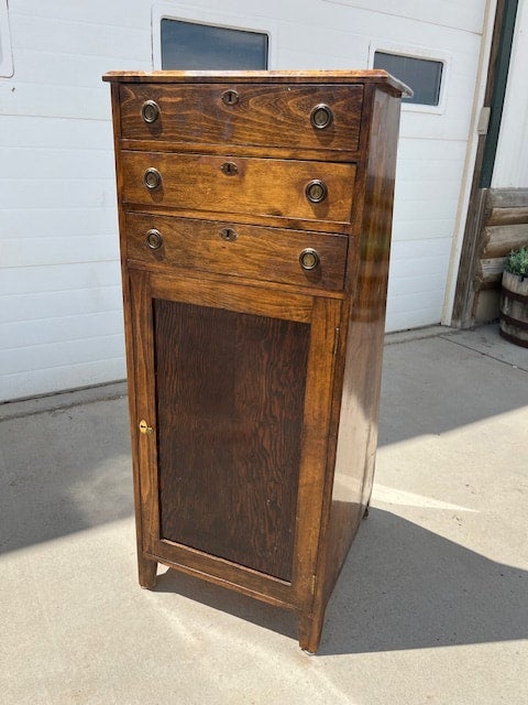 STORAGE & DISPLAY | CODY UNiQUES