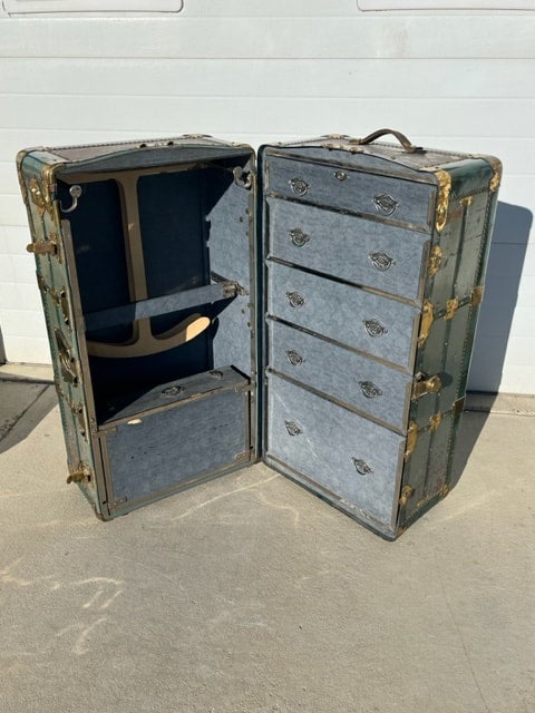 STORAGE & DISPLAY | CODY UNiQUES