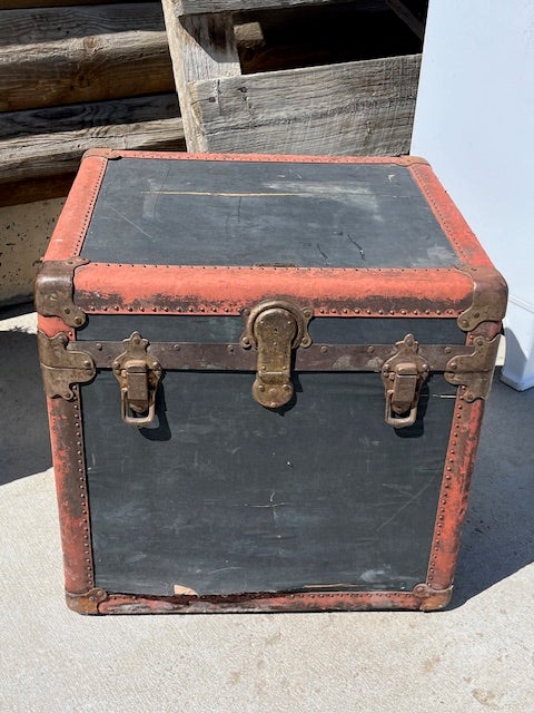 STORAGE & DISPLAY | CODY UNiQUES